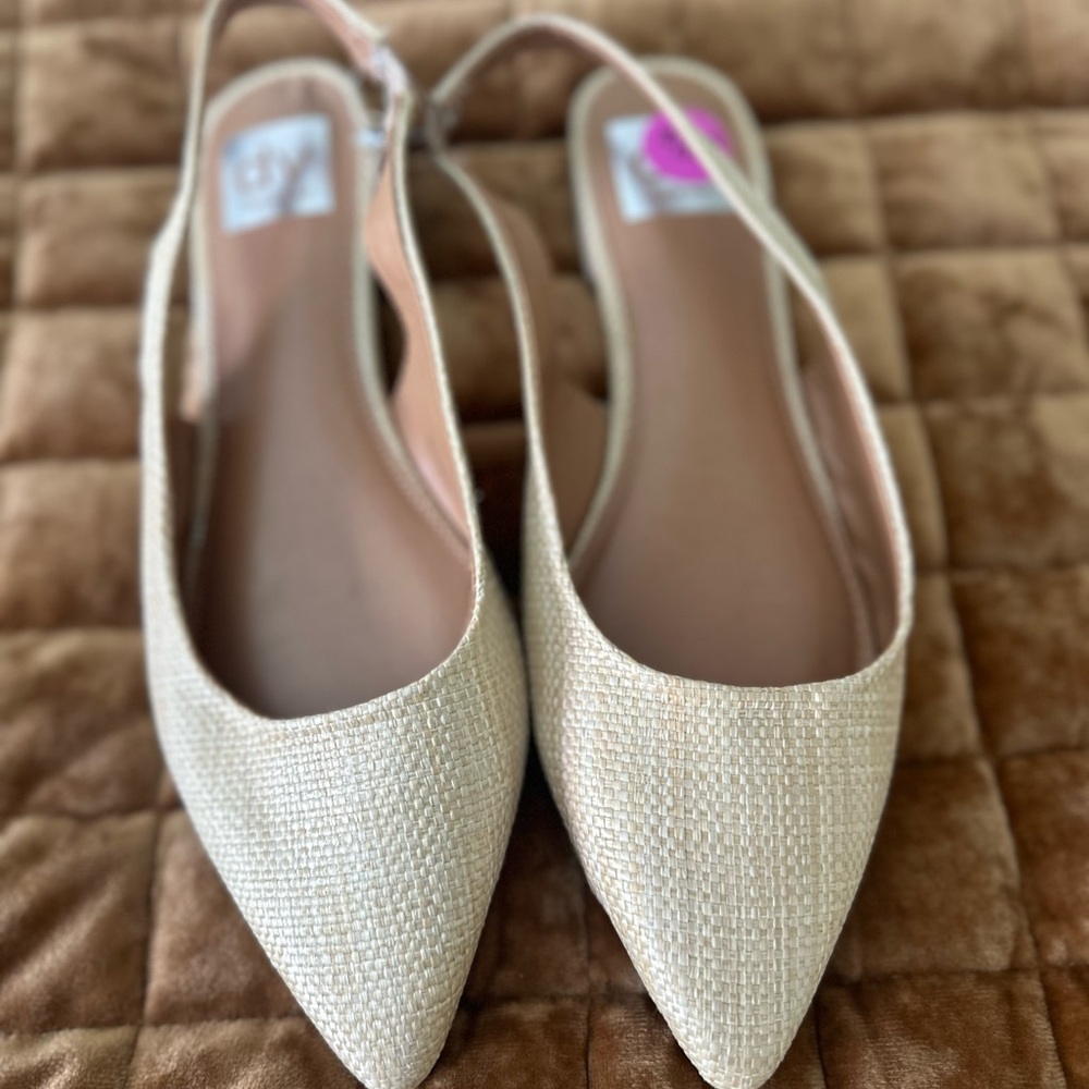 Dolce Vita raffia mules - new size 8.5